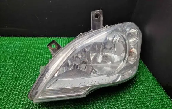 Mercedes-Benz Vito Viano W639 Headlight/headlamp A6398201861 1EG00962701