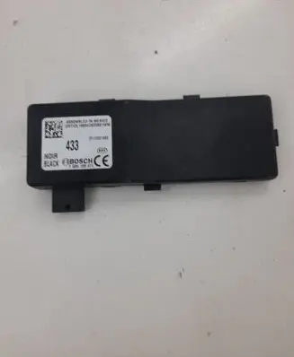 Opel Insignia A Door central lock control unit/module 13501980