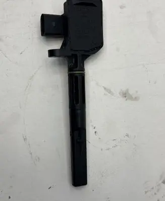 Skoda Fabia Mk2 (5J) Oil level sensor 045907660D