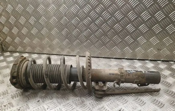 Volkswagen Polo IV 9N3 Front shock absorber with coil spring 6Q0413031CD