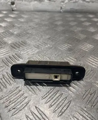 Tailgate opening switch