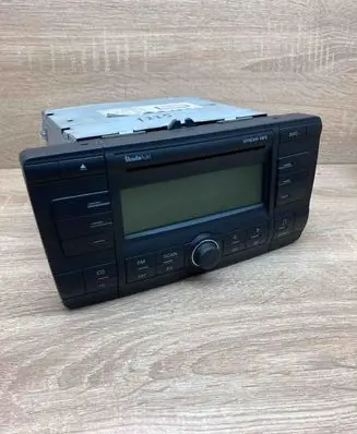 Skoda Octavia Mk2 (1Z) Radio/CD/DVD/GPS head unit 1Z0035161C WITHCODE