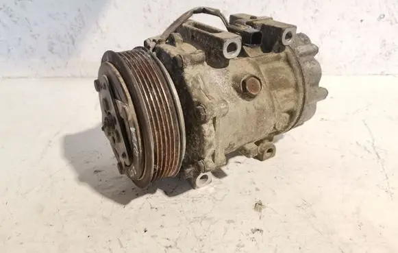 Volvo V50 Air conditioning (A/C) compressor (pump) 3M5H19D629HE