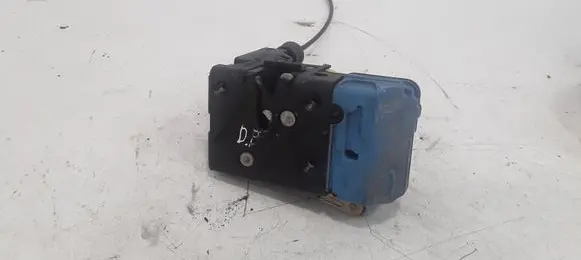 Volvo V70 Front door lock