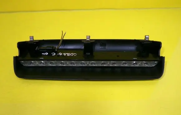 Opel Corsa C Third/center stoplight 24517003 09114502