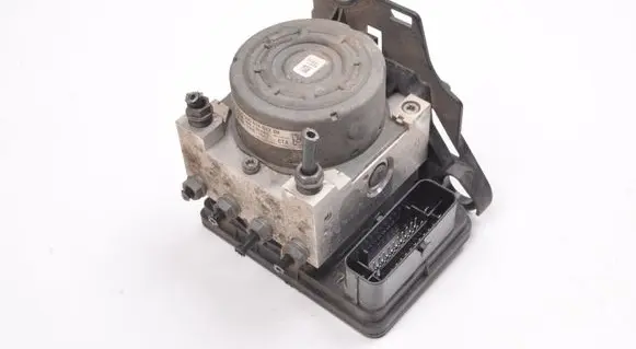 Skoda Octavia Mk3 (5E) ABS Pump 5Q0614517DF