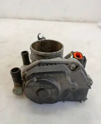 Audi A4 S4 B5 8D Throttle valve 058133063H 408237212002 113997