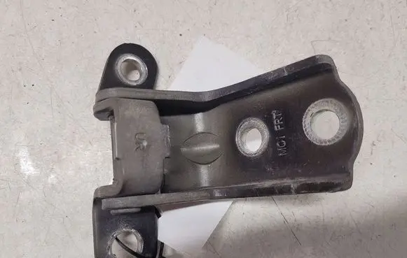 Hyundai i20 (PB PBT) Front door upper hinge