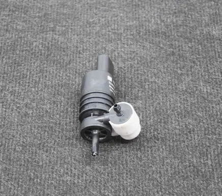 Opel Mokka Windscreen/windshield washer pump 13250357 3240117