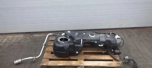 Volvo XC40 Fuel tank 032203704