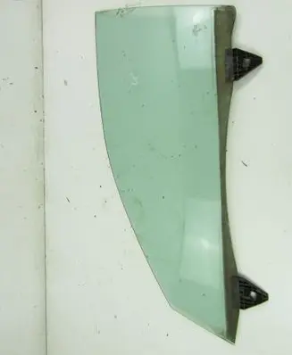 Audi A4 S4 B7 8E 8H Front door window glass four-door 