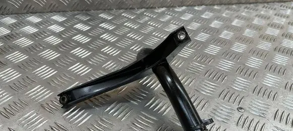 Mercedes-Benz E C207 W207 Oil sump strainer pipe A6421800751