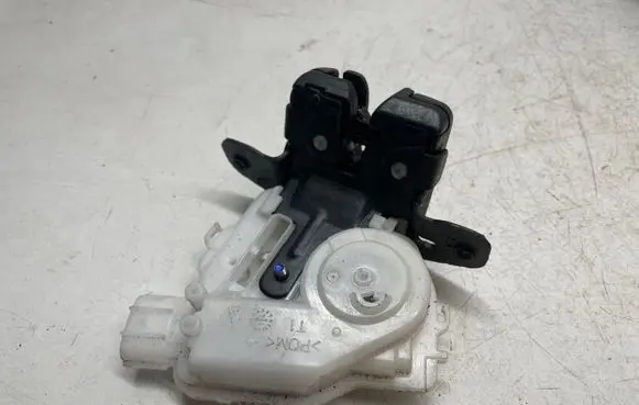 Toyota Auris E180 Tailgate/trunk/boot lock/catch/latch