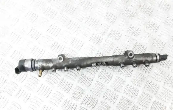 Volvo V70 Fuel main line pipe 30777554