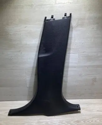 BMW X2 F39 (B) pillar trim (bottom) 7332818