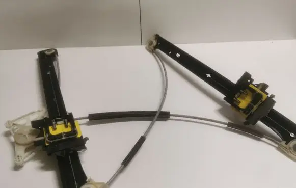 Audi Q7 4M Front window lifting mechanism without motor 4M0837462A