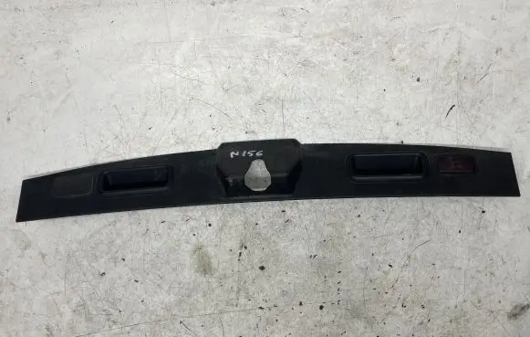 Mercedes-Benz ML W164 Tailgate trim