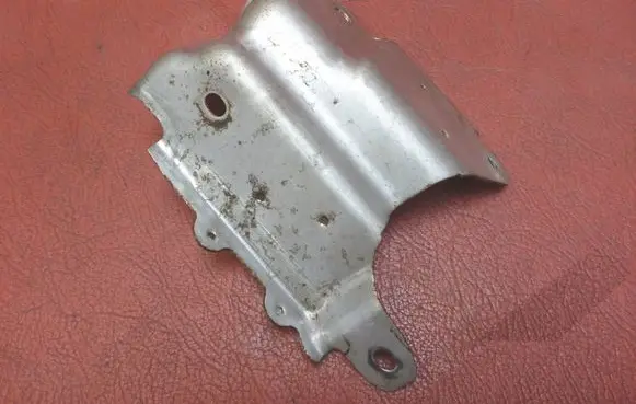 Nissan Navara D40 Exhaust heat shield