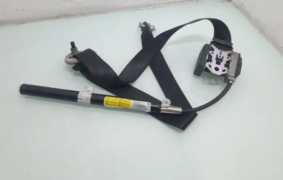Seat Alhambra (Mk1) Front seatbelt