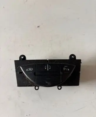 Mercedes-Benz E W211 Suspension ride height/mode switch 2118206610 7566356