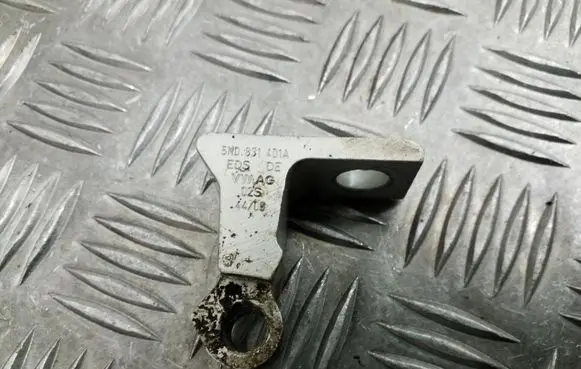 Rear door upper hinge