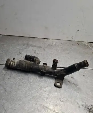 Volkswagen II LT Engine coolant pipe/hose 046121096D
