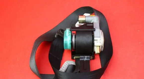 Mazda 2 Front seatbelt T89307