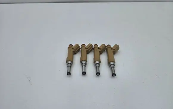 Toyota Auris E180 Fuel injector 2325037010 069022627