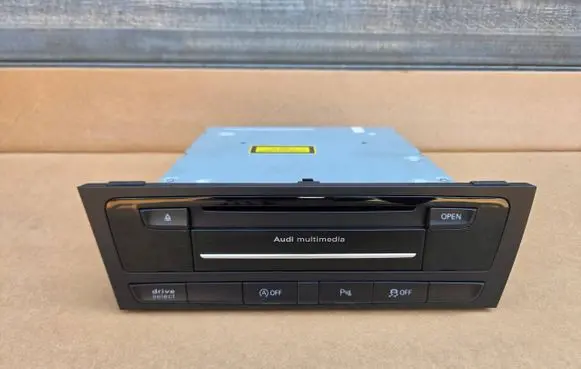Audi A5 Sportback 8TA MMI control unit 8R1035748J 8R1035748