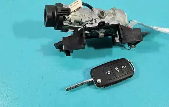 Volkswagen Touran I Ignition lock IMPRK1578878