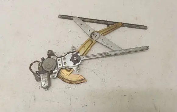 Toyota Land Cruiser (HDJ90) Front door window regulator with motor 8572060140
