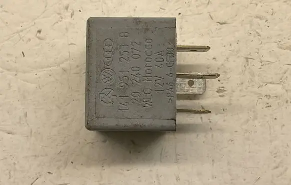 Porsche Cayenne (9PA) Other relay 141951253B 20240072