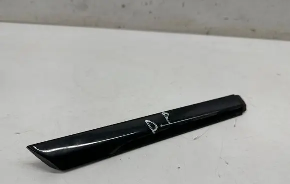 BMW 2 F44 Front door glass trim molding 7483148