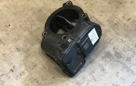 Mercedes-Benz E W212 Throttle valve A6510900070
