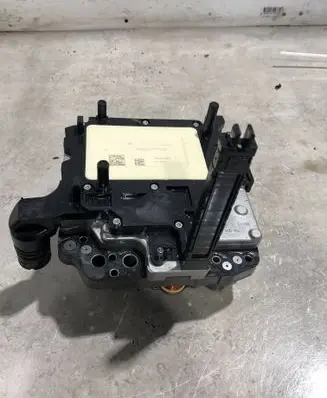 Volkswagen PASSAT B7 Transmission gearbox valve body 02E927770AL