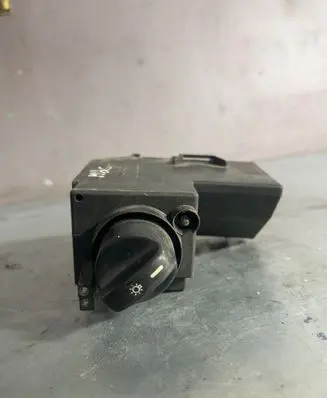 Mercedes-Benz E W212 Light switch 2105451404