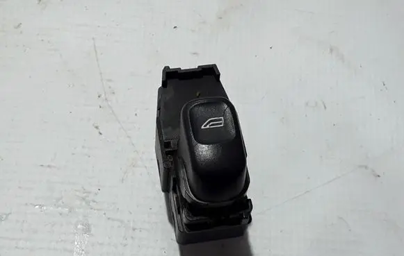 Volvo XC70 Electric window control switch 30658696