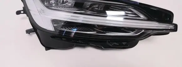 Volvo V60 Headlight/headlamp 32273022 00008372
