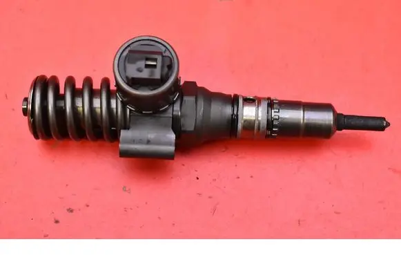 Audi A6 Allroad C6 Fuel injector 03G130073G