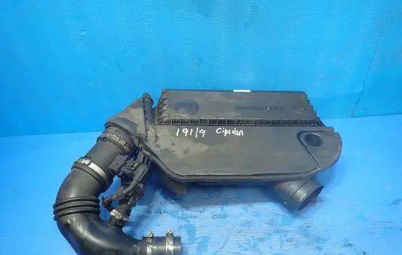 Fiat Fiorino Air filter box 51886332
