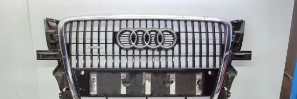 Audi Q5 SQ5 Front bumper upper radiator grill 8R0853651