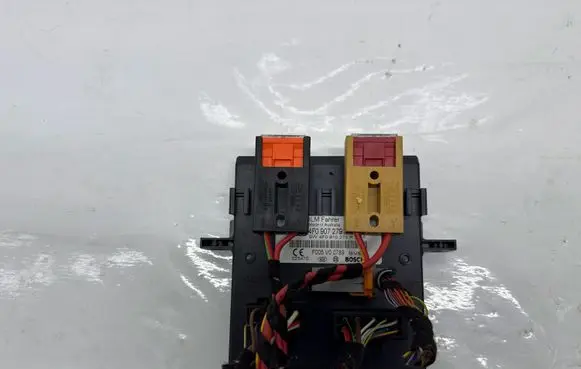 Audi A6 S6 C6 4F Comfort/convenience module 4F0907279