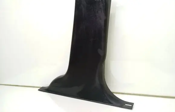 (B) pillar trim (bottom)