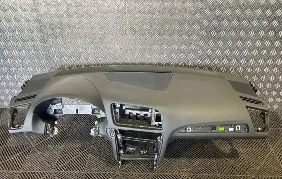 Audi Q5 SQ5 8R Dashboard 8R1857735C