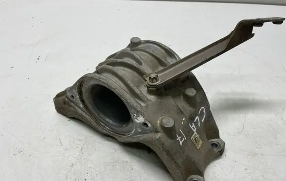 Mercedes-Benz CLA C117 X117 W117 Other engine bay part A6512200131