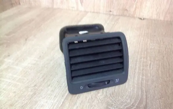 Volkswagen Golf V Dashboard side air vent grill/cover trim 1K0819704