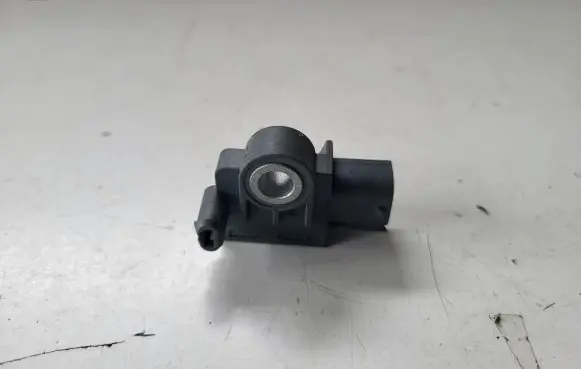 KIA Sportage Airbag deployment crash/impact sensor