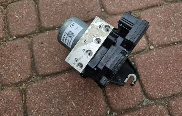 Buick Encore I ABS Pump 42520669