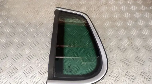 Volkswagen Tiguan Rear side window 5N0845041L