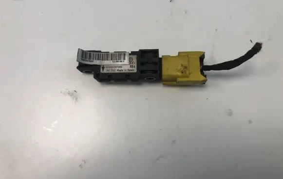 Volkswagen Phaeton Airbag deployment crash/impact sensor 7L0909606D